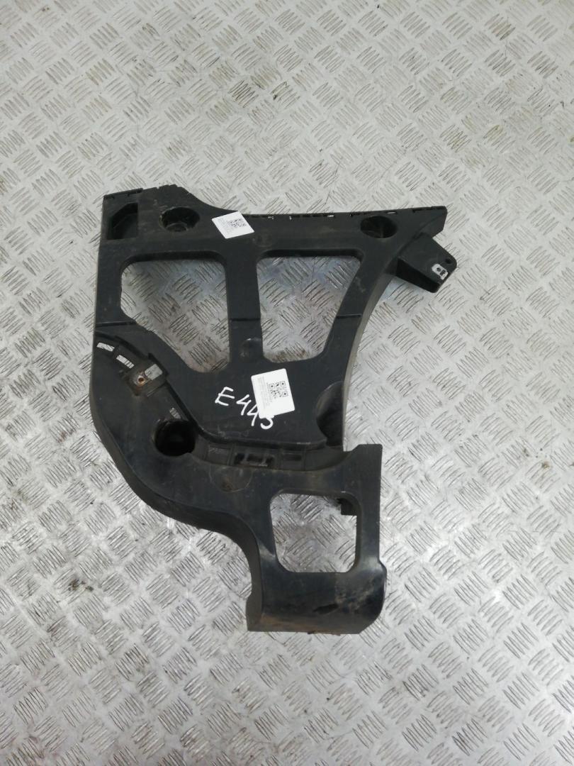 Крепление бампера заднего BMW X5 E70 2008, 3.5 л., M57D30 (306D5), дизель, АКПП, spacegrau metallic (a52), внедорожник 5 дв., полный привод, правый руль, 51127158446 - фото №1