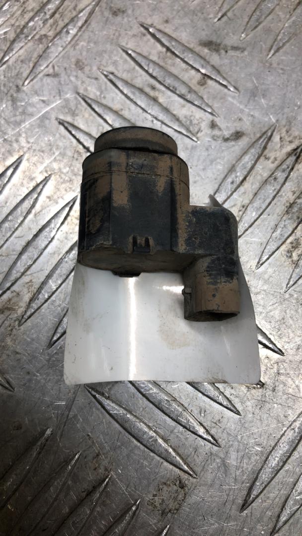 парктроник передний BMW 5 серия F07/F10/F11 2012, 2.0 л., N47 D20 C, дизель, АКПП, sophistogra brillanteffekt(b90), седан, задний привод, правый руль, 66209270050, 9270497 - фото №1