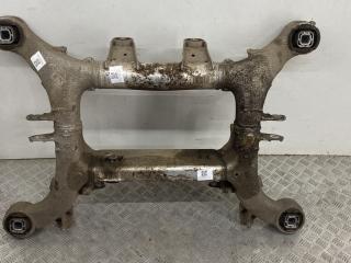 балка подвески задняя BMW 6 серия F06/F12/F13 F13 2014, 4.0 л., дизель, АКПП, alpinweiß uni (300), купе, задний привод, правый руль, 33316799103, 6793801