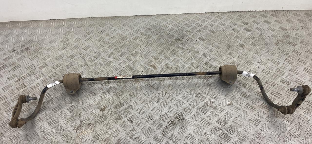 стабилизатор подвески задний BMW 6 серия F06/F12/F13 F13 2014, 4.0 л., дизель, АКПП, alpinweiß uni (300), купе, задний привод, правый руль, 33556789871, 6789871 - фото №1