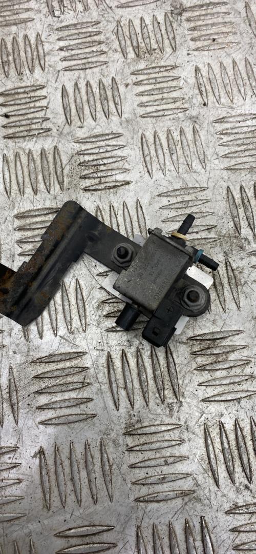 электромагнитный клапан Land Rover Range Rover 3 поколение 2002, 4.4 л., M62 B44, бензин, АКПП, 1742711 - фото №1