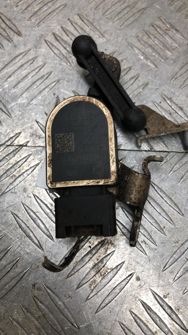 датчик дорожного просвета BMW 6 серия F06/F12/F13 F13 2014, 4.0 л., дизель, АКПП, alpinweiß uni (300), купе, задний привод, правый руль, 37146784072, 6784072 - фото №1