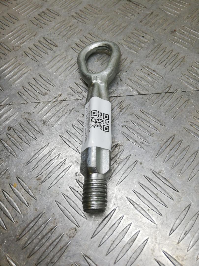 крюк буксировочный BMW 6 серия F06/F12/F13 F13 2014, 4.0 л., дизель, АКПП, alpinweiß uni (300), купе, задний привод, правый руль, 72157953893 - фото №1