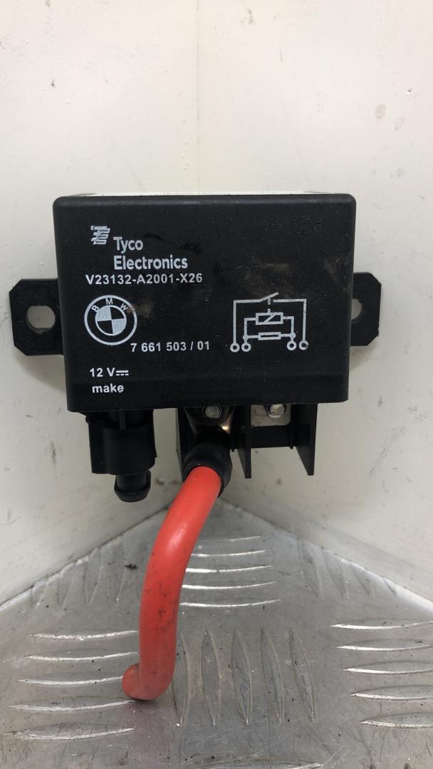 блок управления вентилятором (реле) BMW 6 серия F06/F12/F13 F13 2014, 4.0 л., дизель, АКПП, alpinweiß uni (300), купе, задний привод, правый руль, 61367661503, 7661503 - фото №1