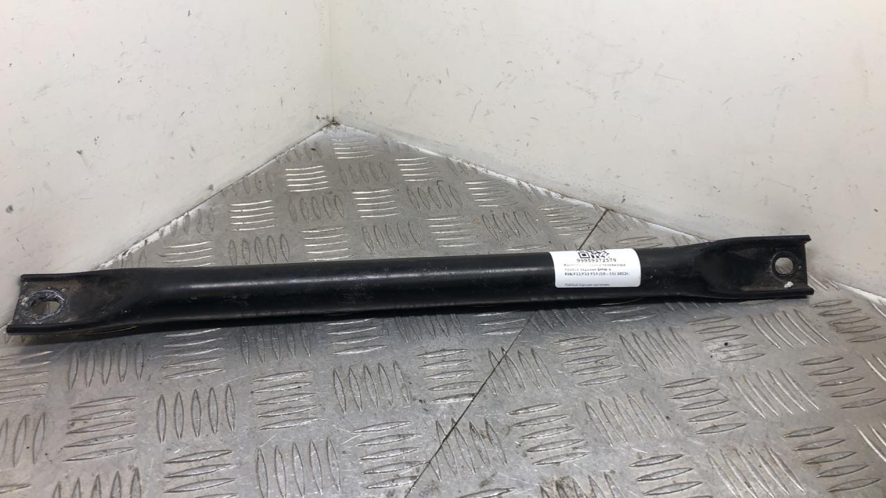 Распорка (растяжка) телевизора BMW 6 серия F06/F12/F13 F13 2014, 4.0 л., дизель, АКПП, alpinweiß uni (300), купе, задний привод, правый руль, 51717180318, 7180318 - фото №1