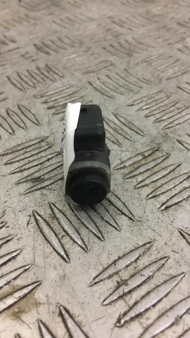 парктроник передний BMW 5 серия F07/F10/F11 2011, 3.0 л., N57 D30 A, дизель, АКПП, black sapphire metallic (475), хетчбэк 5 дв., задний привод, правый руль, 66209233029, 9173108 - фото №1