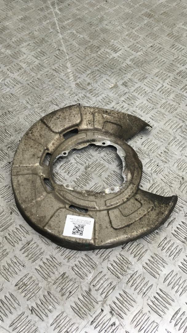 защитный кожух тормозного механизма BMW X5 E70 2008, 3.5 л., M57D30 (306D5), дизель, АКПП, spacegrau metallic (a52), внедорожник 5 дв., полный привод, правый руль, 34216857981, 6857981 - фото №1