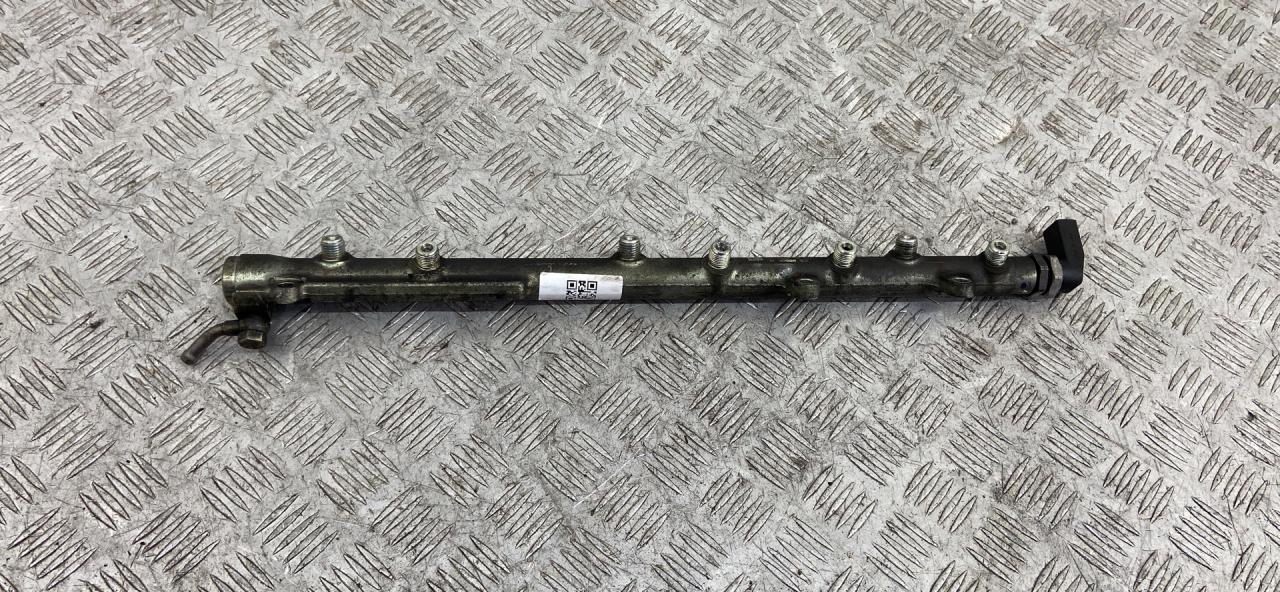 топливная рампа BMW 3 серия E90/E91/E92/E93 2006, 3.0 л., M57 D30 (306D3), дизель, АКПП, 7795514 - фото №1