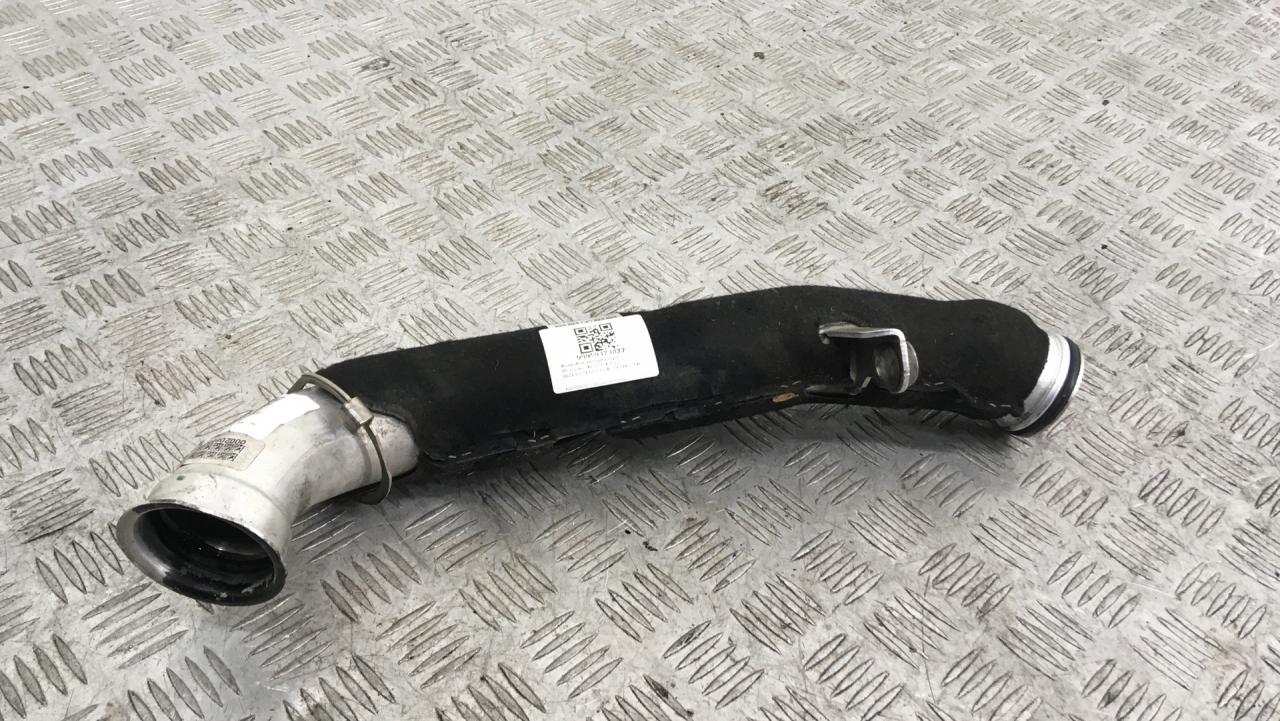 патрубок интеркулера Mercedes-Benz E-Класс W213/S213/C238/A238 2017, 2.0 л., OM 654.920, дизель, АКПП, универсал, задний привод, правый руль, A654098020 - фото №1