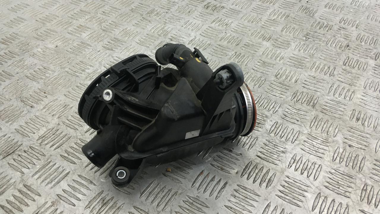 патрубок воздушного фильтра Mercedes-Benz E-Класс W213/S213/C238/A238 2017, 2.0 л., OM 654.920, дизель, АКПП, универсал, задний привод, правый руль, A6540904300 - фото №1