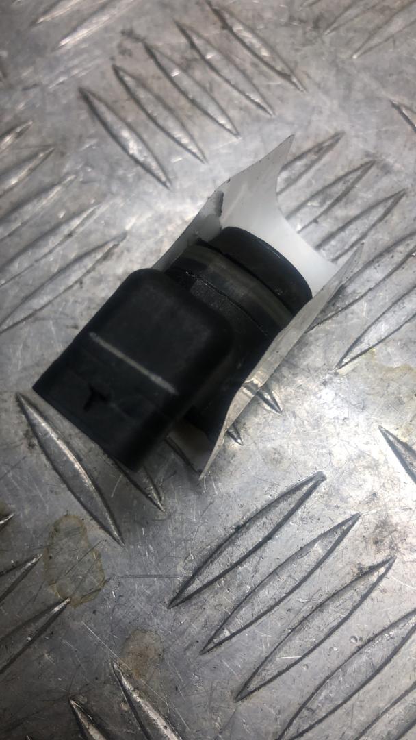 парктроник передний BMW 7 серия F01/F02 (2008 - 2012), 3.0 л., N52 B30, бензин, 9231283 - фото №1