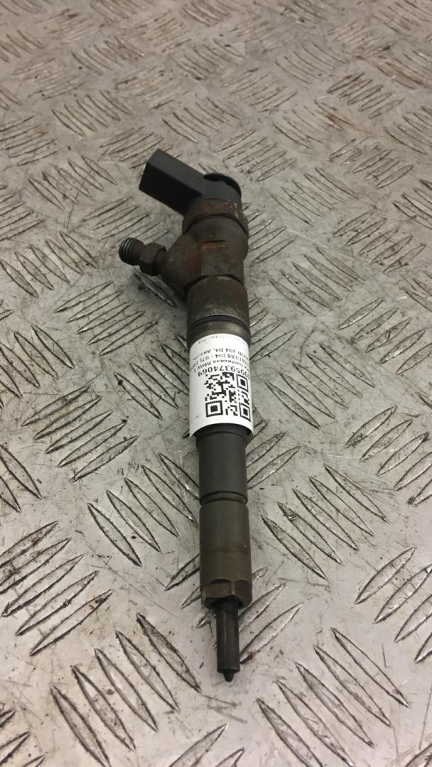 форсунка BMW 1 серия E81/E82/E87/E88 2006, 2.0 л., M47N 204 D4, дизель, 7794435 - фото №1