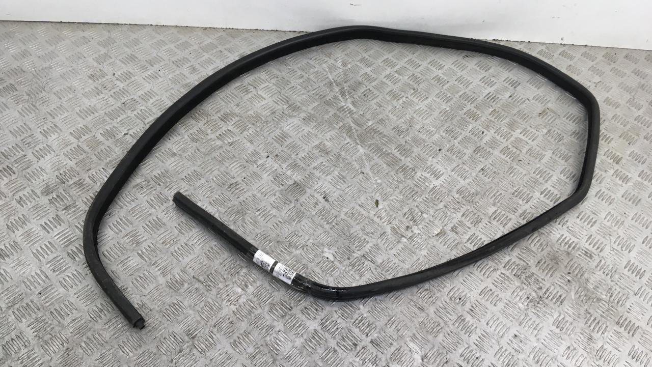 уплотнитель двери BMW 3 серия E90/E91/E92/E93 E91 2006, 3.0 л., M57 D30 (306D3), дизель, АКПП, sparkling graphite (a22), универсал, задний привод, правый руль, 51767119963 - фото №1