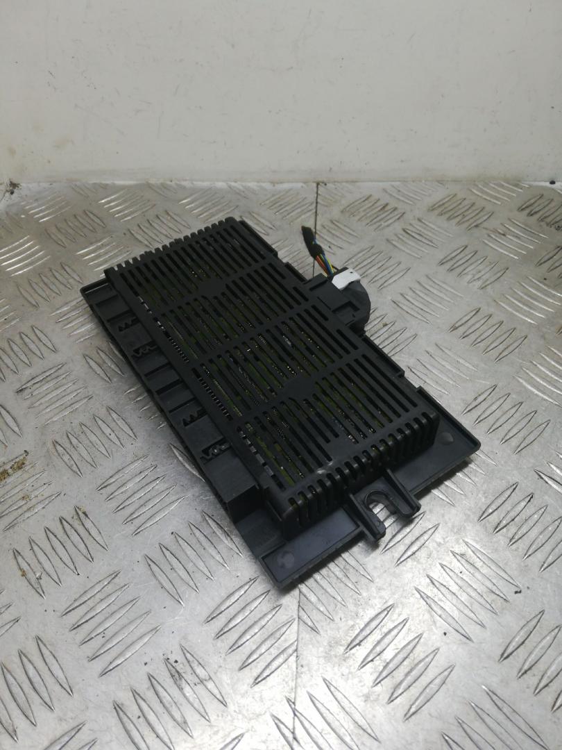 блок управления светом BMW 3 серия E90/E91/E92/E93 E91 2006, 3.0 л., M57 D30 (306D3), дизель, АКПП, sparkling graphite (a22), универсал, задний привод, правый руль, 61356977723, 6977723 - фото №1