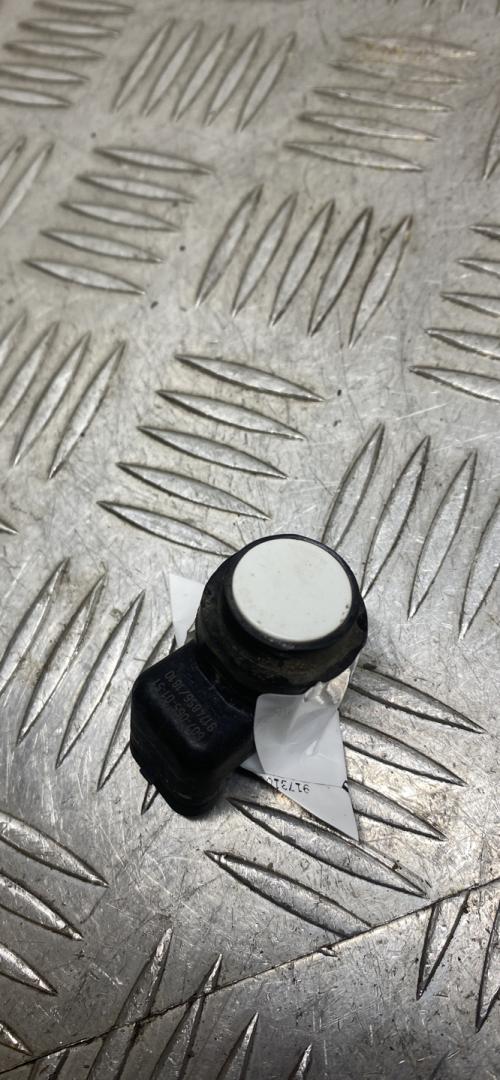 парктроник передний BMW 5 серия F07/F10/F11 (2009 - 2013), 3.5 л., бензин, хетчбэк 5 дв., 9173106 - фото №1