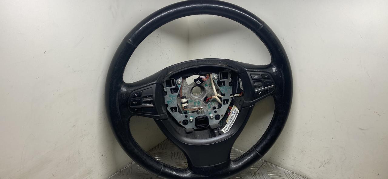 руль BMW 5 серия F07/F10/F11 F10 2012, 3.0 л., N55 B30 A, бензин, АКПП, havanna (a17), седан, полный привод, 32336790889 - фото №1