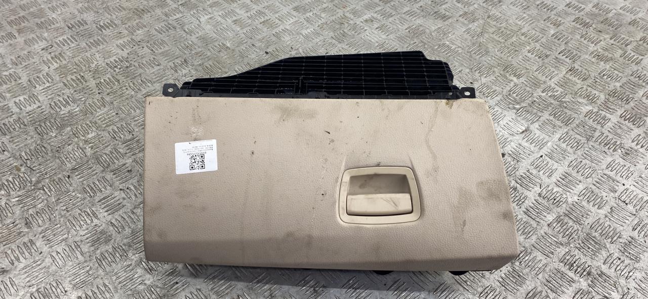 бардачок BMW 5 серия F07/F10/F11 F10 2012, 3.5 л., бензин, АКПП, black sapphire metallic (475), седан, полный привод, 51169205979 - фото №1