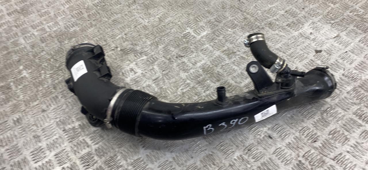 патрубок воздушного фильтра BMW 5 серия F07/F10/F11 F10 2012, 3.0 л., N55 B30 A, бензин, АКПП, havanna (a17), седан, полный привод, 13717583726, 7583726 - фото №1