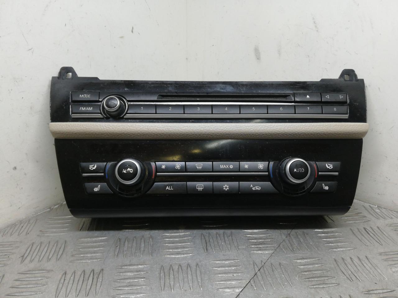 блок управления печки / климат-контроля BMW 5 серия F07/F10/F11 F10 2012, 3.0 л., N55 B30 A, бензин, АКПП, havanna (a17), седан, полный привод, 61319328425, 9241241 - фото №1