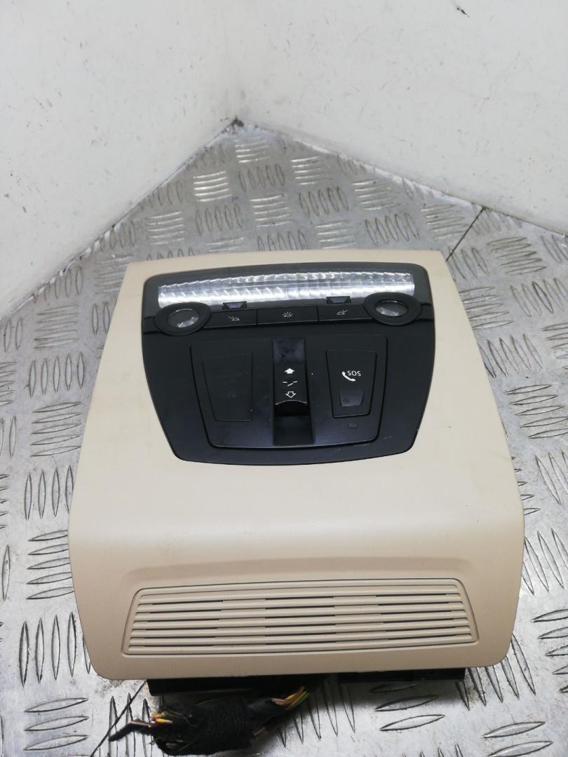 фонарь салона (плафон) BMW 5 серия F07/F10/F11 F10 2012, 3.0 л., N55 B30 A, бензин, АКПП, havanna (a17), седан, полный привод, 61319276232, 65342111 - фото №1