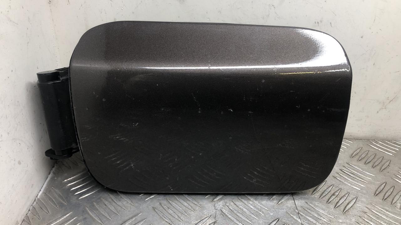 лючок топливного бака BMW 5 серия F07/F10/F11 F10 2012, 3.0 л., N55 B30 A, бензин, АКПП, havanna (a17), седан, полный привод, 51177204365, 7204365 - фото №1