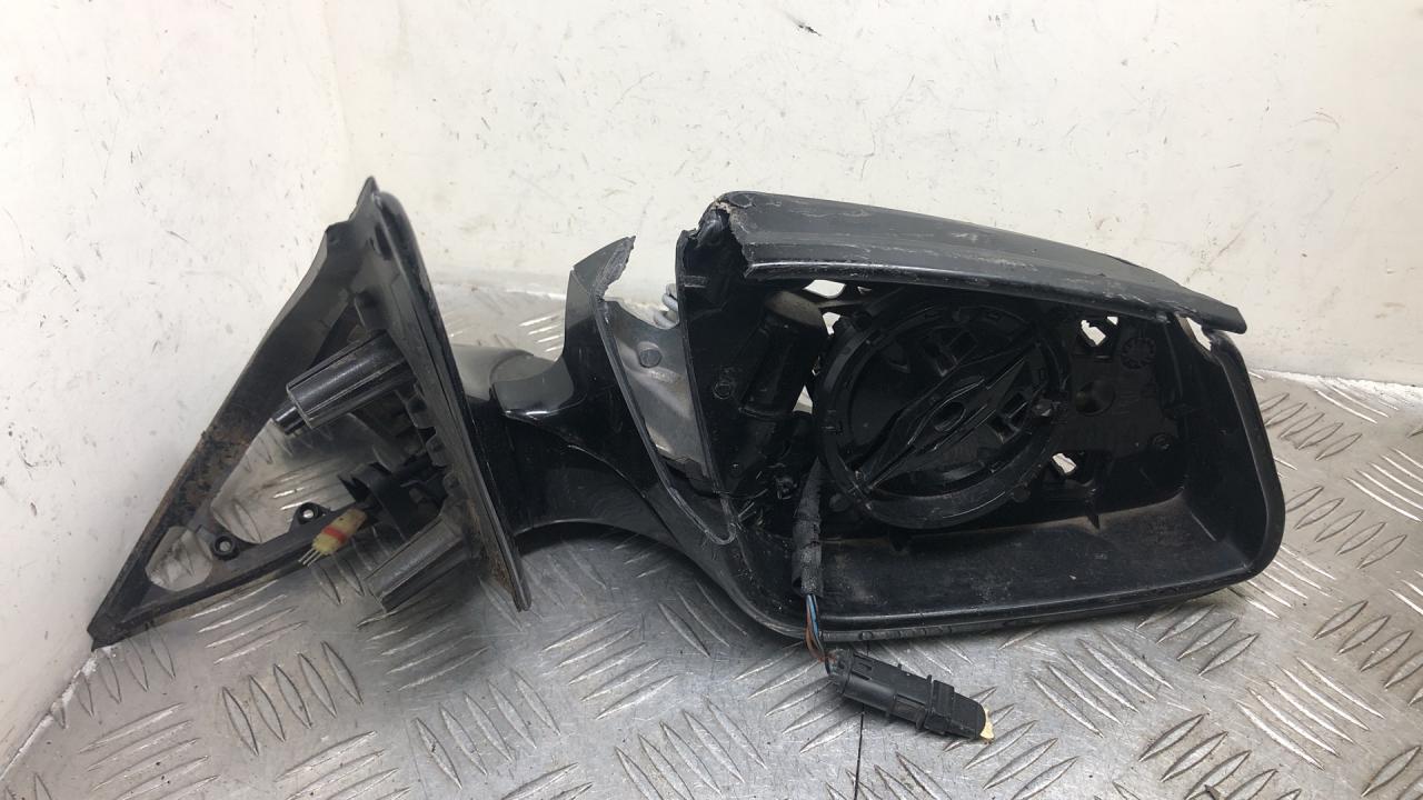 зеркало наружное правое BMW 5 серия F07/F10/F11 F10 2012, 3.5 л., бензин, АКПП, black sapphire metallic (475), седан, полный привод, 51167283612 - фото №1