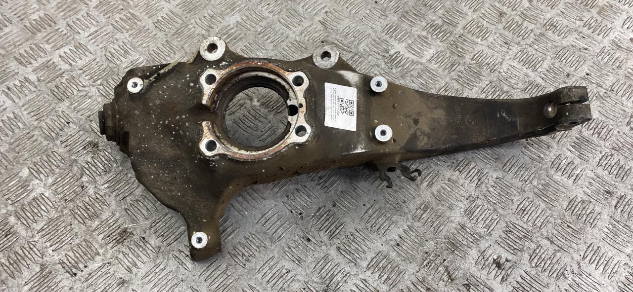 кулак поворотный правый BMW 5 серия F07/F10/F11 F10 2012, 3.5 л., бензин, АКПП, black sapphire metallic (475), седан, полный привод, 31216777752 - фото №1