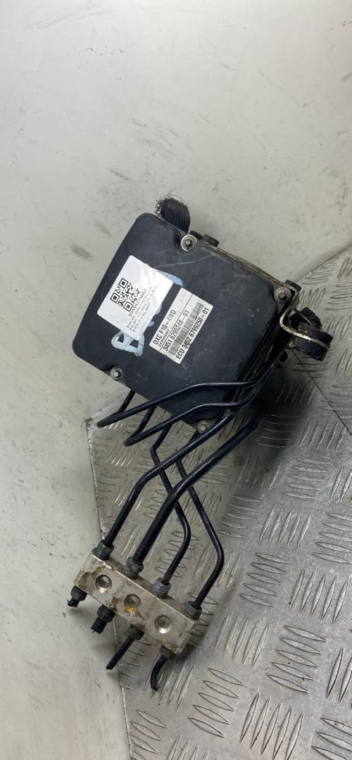 блок ABS BMW 5 серия F07/F10/F11 F10 2012, 3.5 л., бензин, АКПП, black sapphire metallic (475), седан, полный привод, 34516852821, 6785442, 6799248 - фото №1