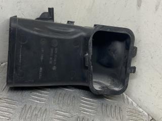 воздухозаборник BMW 5 серия F07/F10/F11 F10 2012, 3.5 л., бензин, АКПП, black sapphire metallic (475), седан, полный привод, 13717577471, 7577471