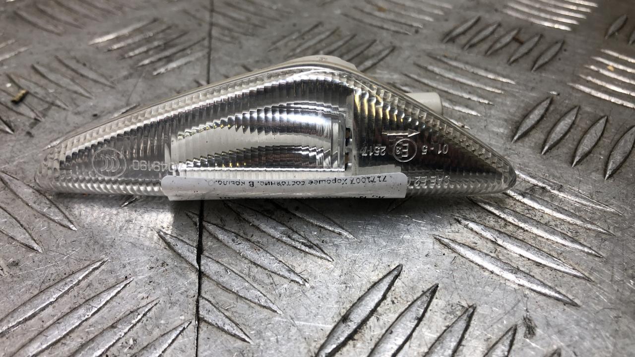 повторитель поворота на крыле BMW X5 E70 2010, 3.0 л., N52 B30 AF, бензин, АКПП, белый alpinweiß uni (300), внедорожник 5 дв., полный привод, 63137171007, 7171007 - фото №1