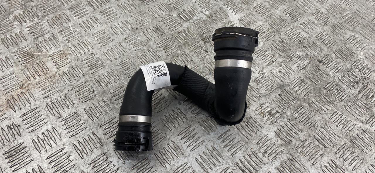 патрубок радиатора BMW X5 E70 2010, 3.0 л., N52 B30 AF, бензин, АКПП, белый alpinweiß uni (300), внедорожник 5 дв., полный привод, 17127537108 - фото №1