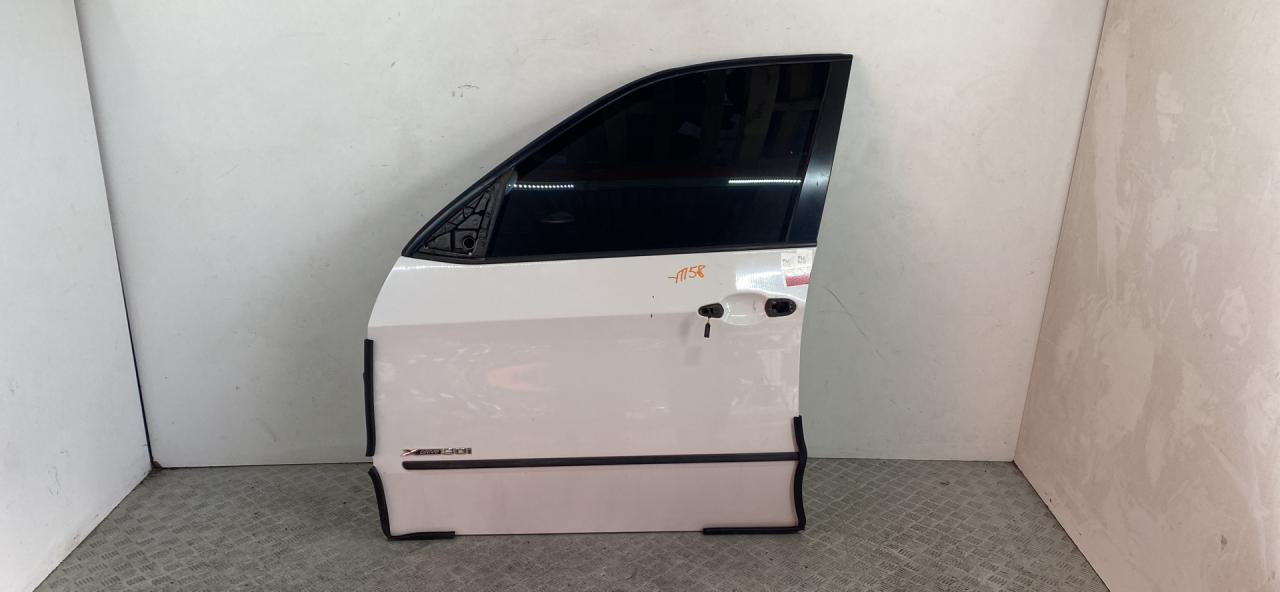 дверь передняя левая BMW X5 E70 2010, 3.0 л., N52 B30 AF, бензин, АКПП, белый alpinweiß uni (300), внедорожник 5 дв., полный привод, 41517211423, 7211423 - фото №1