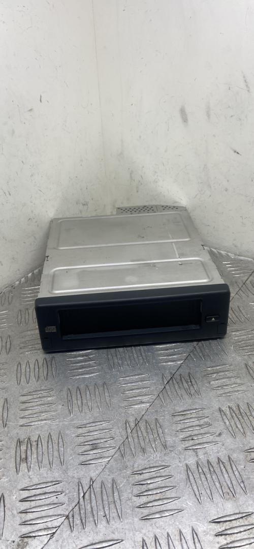 CD-чейнджер BMW 5 серия E60/E61 E60 2007, 3.0 л., M57 D30 (306D4), дизель, АКПП, titansilber metallic (354), седан, задний привод, правый руль, 65126956939, 6956939 - фото №1