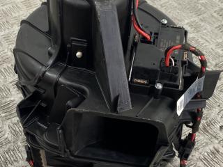 моторчик печки BMW 5 серия F10/F11 [рестайлинг] F10 2016, 2.0 л., B47 D20 A, дизель, АКПП, spacegrau metallic (a52), седан, задний привод, правый руль, 64119248170, 9248170