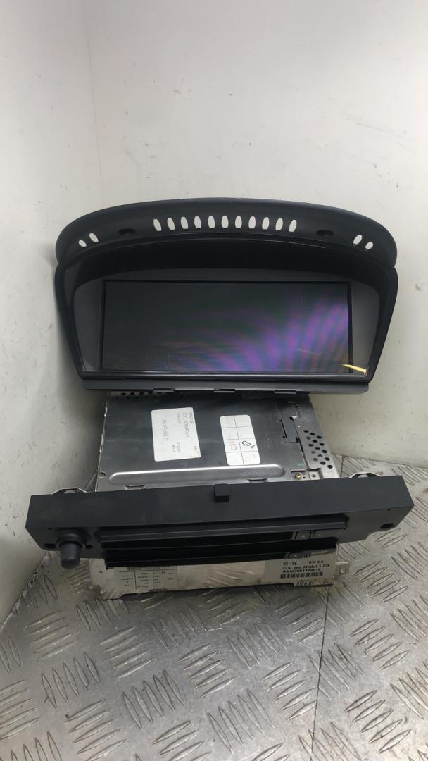 магнитола BMW 5 серия E60/E61 E60 2007, 3.0 л., M57 D30 (306D4), дизель, АКПП, titansilber metallic (354), седан, задний привод, правый руль, 6970343, 6987689 - фото №1
