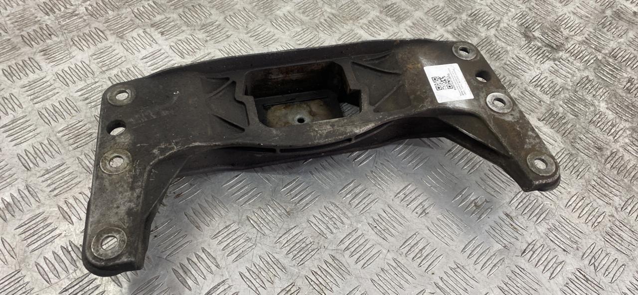 кронштейн КПП BMW 5 серия E60/E61 E60 2007, 3.0 л., M57 D30 (306D4), дизель, АКПП, titansilber metallic (354), седан, задний привод, правый руль, 22316761106, 6761106 - фото №1