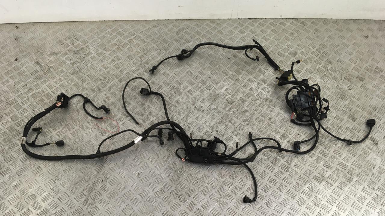 проводка двигателя BMW 5 серия F07/F10/F11 F10 2012, 3.5 л., бензин, АКПП, black sapphire metallic (475), седан, полный привод, 12517614591 - фото №1