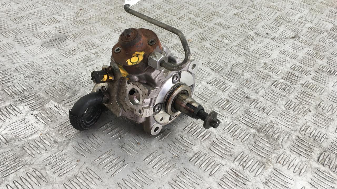 ТНВД BMW 5 серия F07/F10/F11 2012, 2.0 л., N47 D20 C, дизель, 7810696, 0445010517, 13518597819 - фото №1