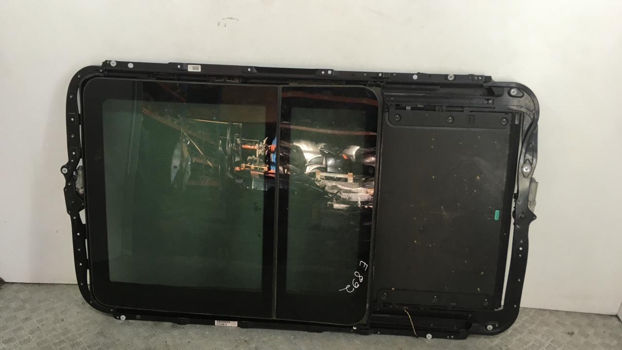 люк BMW X5 E70 2009, 3.5 л., M57D30 (306D5), дизель, АКПП, titansilber metallic (354), внедорожник 5 дв., полный привод, правый руль, 54107199535 - фото №1