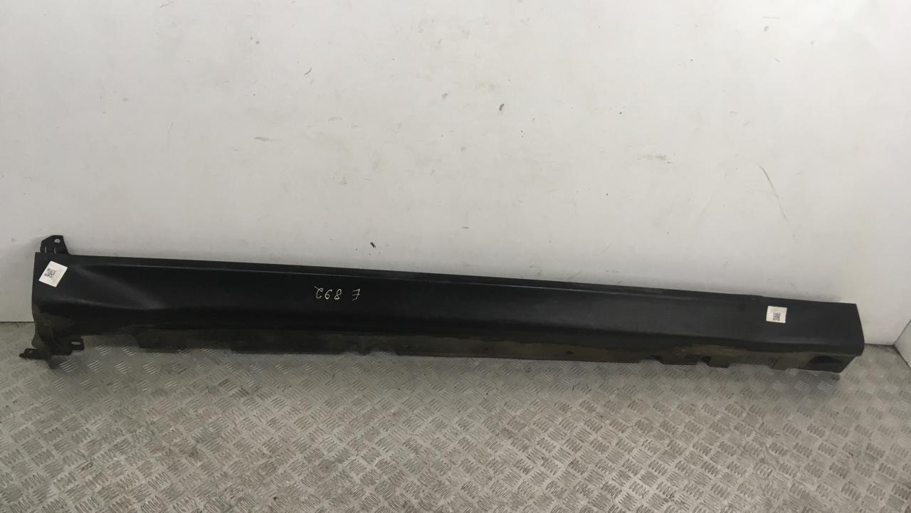 накладка на порог BMW X5 E70 2009, 3.5 л., M57D30 (306D5), дизель, АКПП, titansilber metallic (354), внедорожник 5 дв., полный привод, правый руль, 51777163556 - фото №1