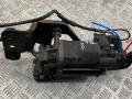компрессор пневмоподвески BMW X5 E70 2009, 3.5 л., M57D30 (306D5), дизель, АКПП, titansilber metallic (354), внедорожник 5 дв., полный привод, правый руль, 37226775479, 6775479 - фото №2