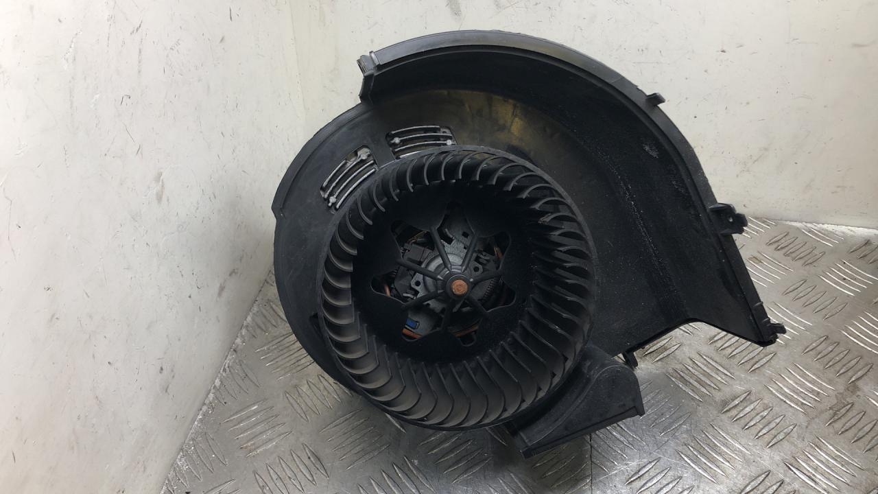 моторчик печки BMW X5 E70 2009, 3.5 л., M57D30 (306D5), дизель, АКПП, titansilber metallic (354), внедорожник 5 дв., полный привод, правый руль, 64119246836 - фото №1