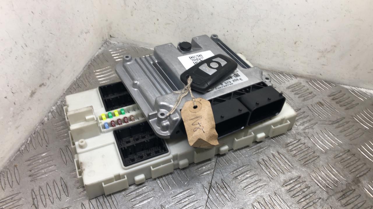 блок управления двигателем BMW 3 серия F30/F31/F34 2014, 2.0 л., N47 D20 C, дизель, МКПП, седан, задний привод, правый руль, 13618573259, 61359292655, 8573259, 9292655 - фото №1