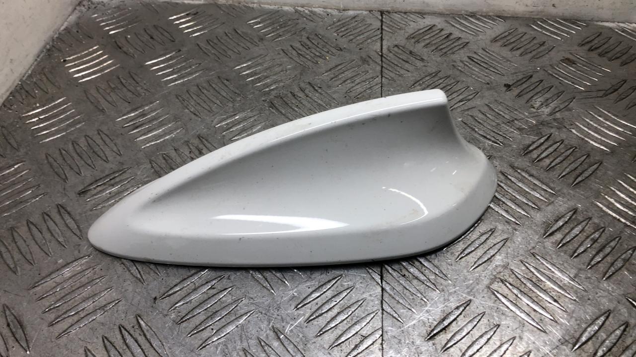 корпус антенны на крыше BMW 3 серия F30/F31/F34 2014, 2.0 л., N47 D20 C, дизель, МКПП, седан, задний привод, правый руль, 65209259440, 9248967 - фото №1