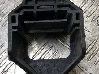 кронштейн радиатора BMW 3 серия E90/E91/E92/E93 E90 2007, 3.0 л., N52 B30, бензин, АКПП, седан, задний привод, правый руль, 17117524956, 7524956