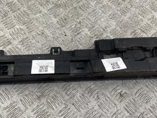 Кронштейн крепления порога BMW 3 серия F30/F31/F34 2014, 2.0 л., N47 D20 C, дизель, МКПП, седан, задний привод, правый руль, 51777256918, 7256918