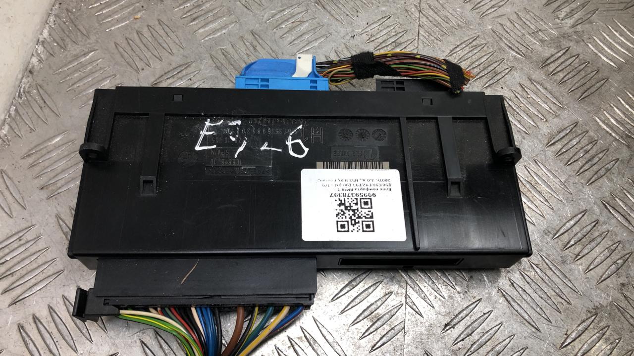 блок комфорта BMW 3 серия E90/E91/E92/E93 E90 2007, 3.0 л., N52 B30, бензин, АКПП, седан, задний привод, правый руль, 61359364821, 6983302 - фото №1