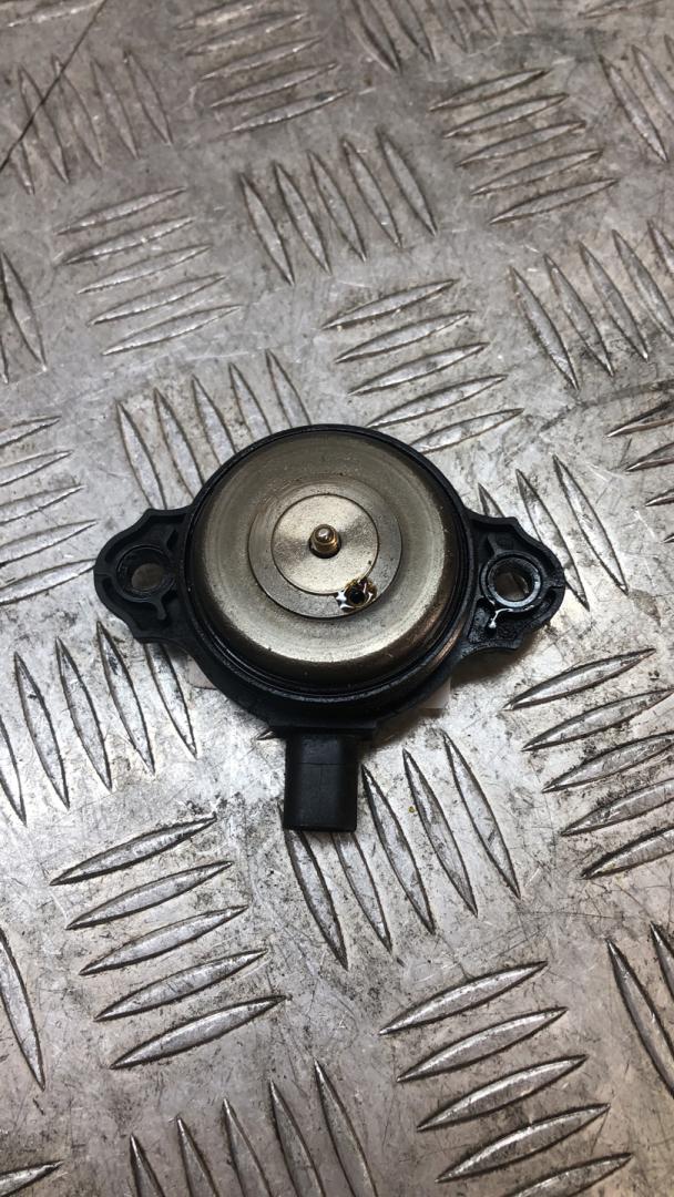 электромагнитный клапан BMW 2 серия F22/F23 2015, 2.0 л., N20 B20 A, бензин, 7593719 - фото №1