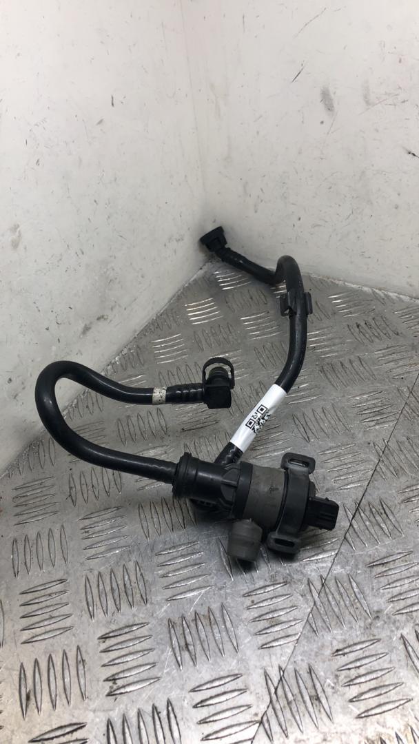 клапан вентиляции топливного бака BMW 2 серия F22/F23 2015, 2.0 л., N20 B20 A, бензин, 7636144 - фото №1