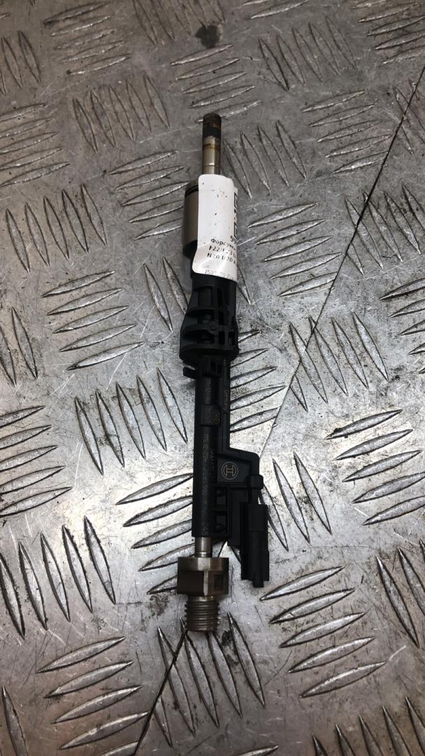 форсунка BMW 2 серия F22/F23 2015, 2.0 л., N20 B20 A, бензин, 7597870 - фото №1